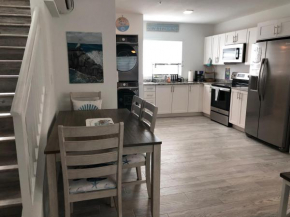 THE SANDCASTLE SUITE! Brand New 2Bedroom in Oceanfront Complex! BE THE FIRST to Visit our Condo Townhome with FREE Parking & Private Garage at Ocean Isles 38 Marathon FL KEYS! SPECIAL PRICING!!!